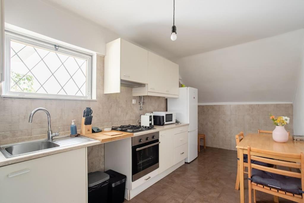 Vinaika Loft Apartment Oeiras Bagian luar foto