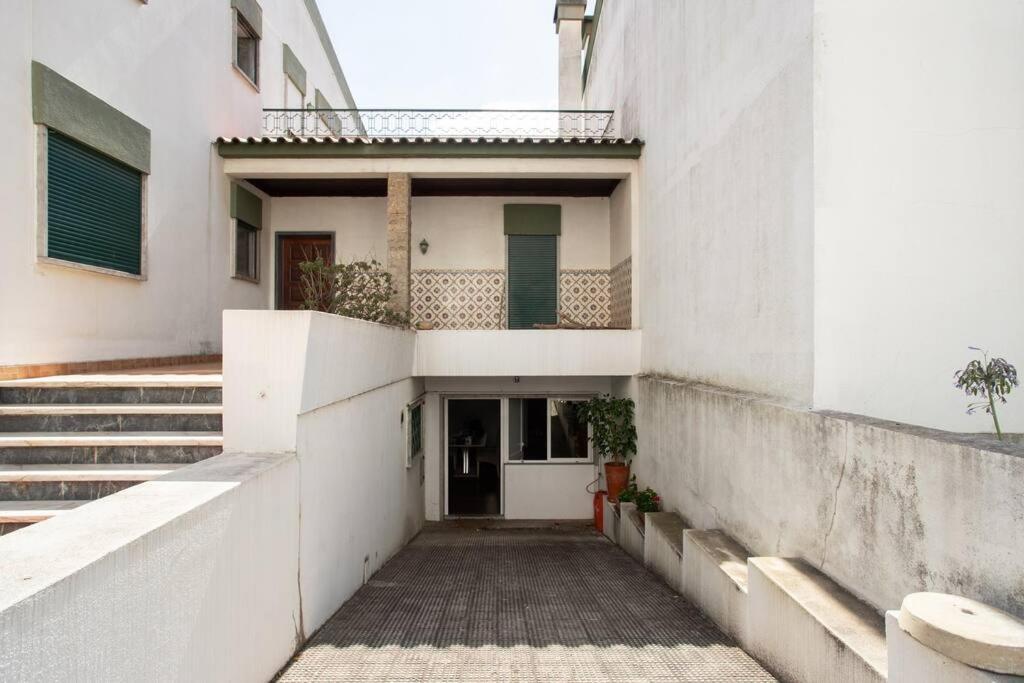 Vinaika Loft Apartment Oeiras Bagian luar foto