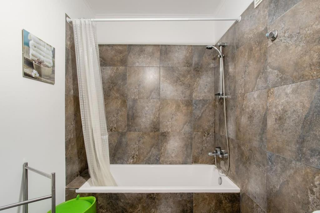 Vinaika Loft Apartment Oeiras Bagian luar foto