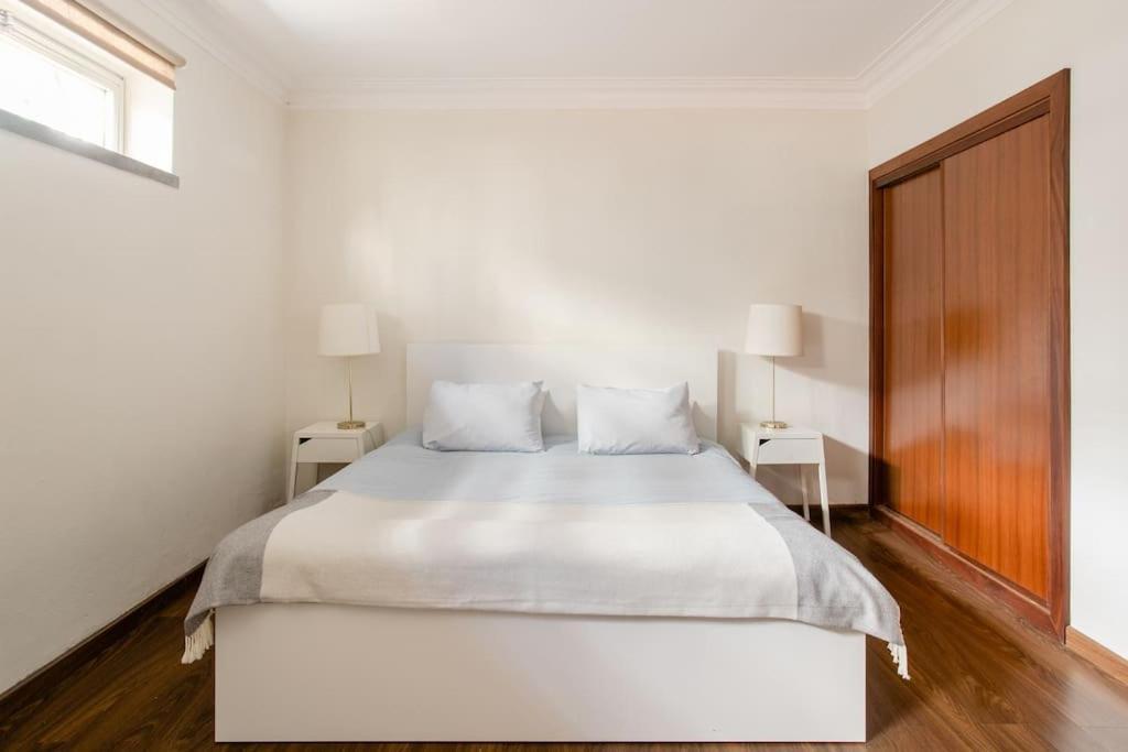 Vinaika Loft Apartment Oeiras Bagian luar foto